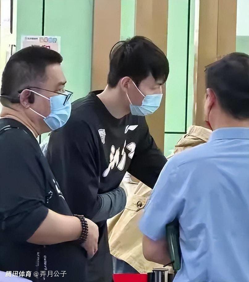 欧冠16强已定12席！